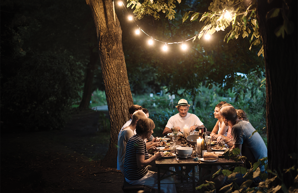 5 Outdoor Lighting Tips To Make Your Home Shine This Spring