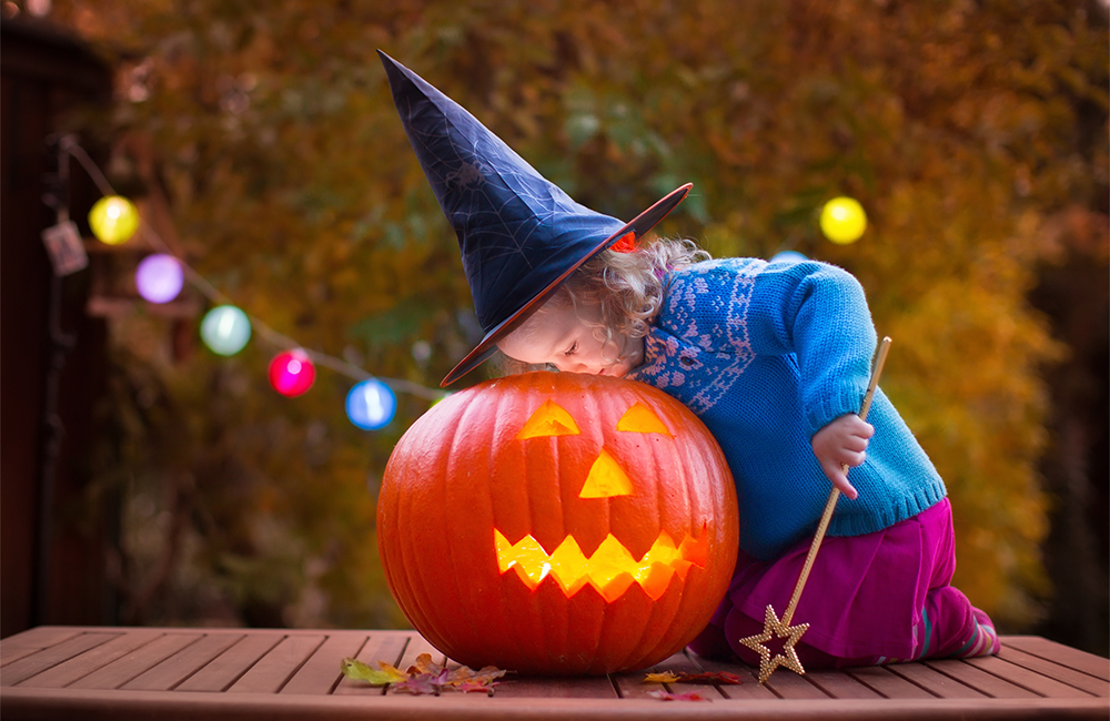 How to Create a Warm & Inviting Home with Lighting This October